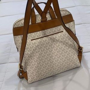 Michael Kors Rhea Slim Backpack